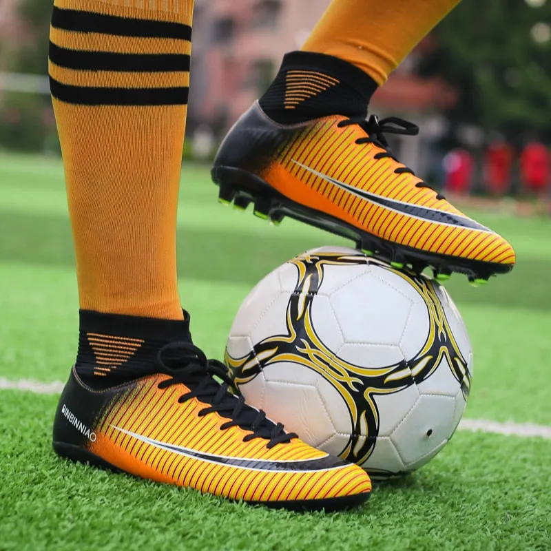 Indoor Outdoor Soccer Shoes for Men Women Football Shoes Kids Training Sneakers Spikes Soccer Cleats Futsal Football Boots