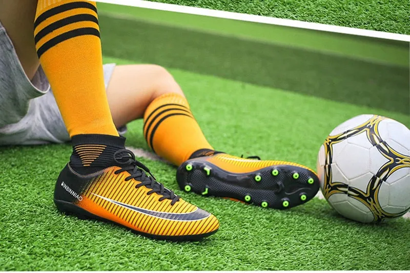 Indoor Outdoor Soccer Shoes for Men Women Football Shoes Kids Training Sneakers Spikes Soccer Cleats Futsal Football Boots