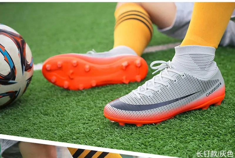 Indoor Outdoor Soccer Shoes for Men Women Football Shoes Kids Training Sneakers Spikes Soccer Cleats Futsal Football Boots