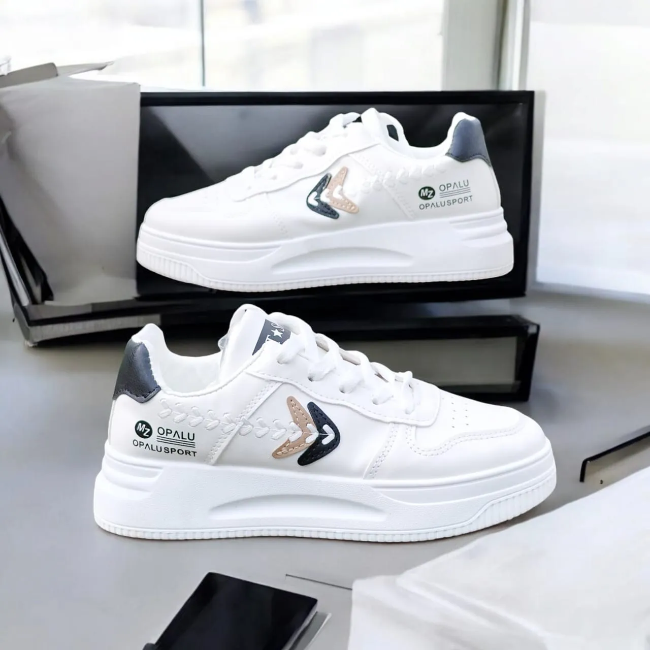 WOMAN'S SHOES WHITE CHUNK GS.71