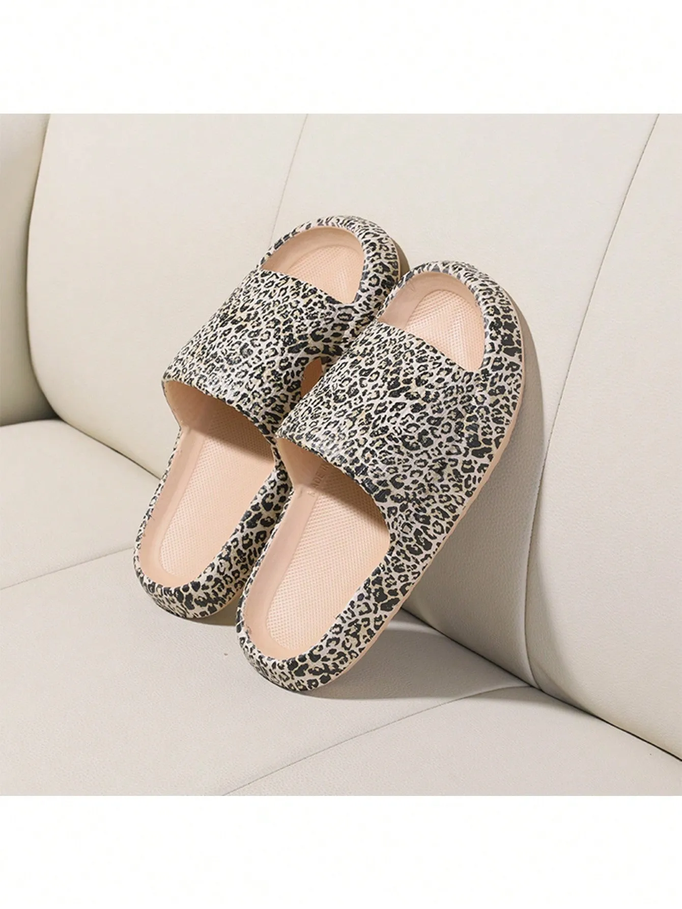 Women Summer New Fashion Leopard Print EVA Flip Flops With High Elasticity, Soft Sole, For Home And Beach